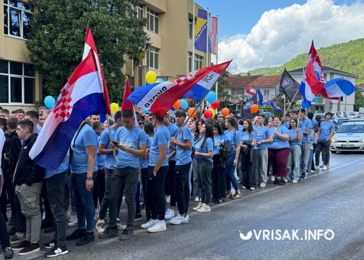 Široki Brijeg: Automatska puška u gepeku i droga u centru grada, policija imala dvije akcije u jednoj noći