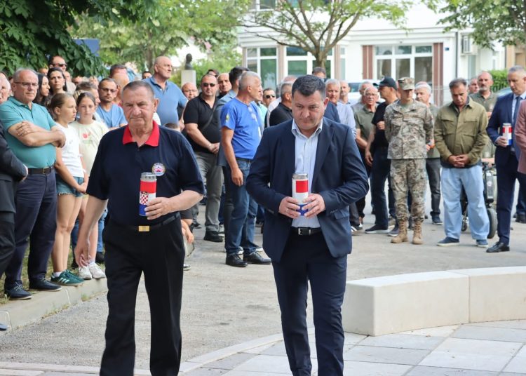 U Posušju svečano obilježen Dan branitelja: „Domovina je rođena u krvi, a ne klikom“
