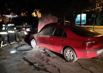 Mostar: Vatrogasci gasili požar na automobilu