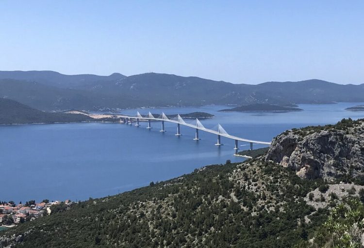 Što se događa s Pelješkim mostom? Stručnjaci tvrde da ovakva oštećenja nisu očekivana nakon samo tri godine