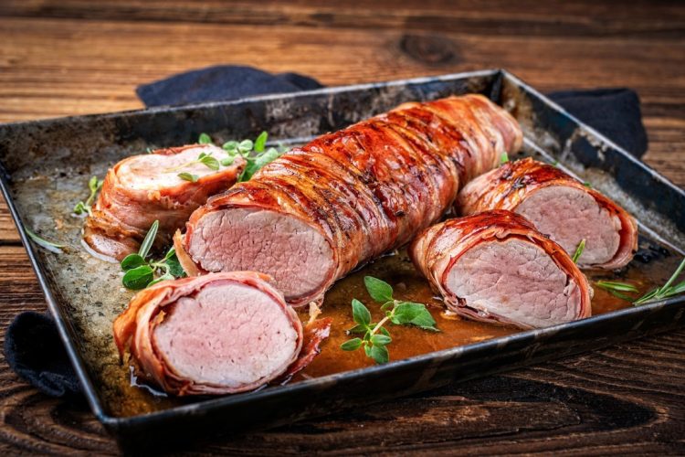 Jednostavan recept za lungić omotan slaninom, idealan za nedjeljni ručak