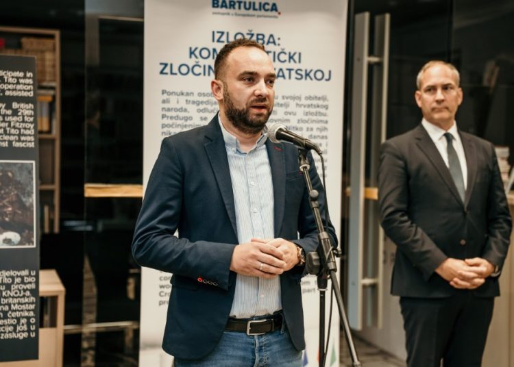 U Širokom Brijegu otvorena izložba „Kraj II. svjetskog rata i zločini komunizma“