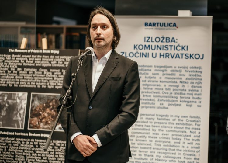 U Širokom Brijegu otvorena izložba „Kraj II. svjetskog rata i zločini komunizma“