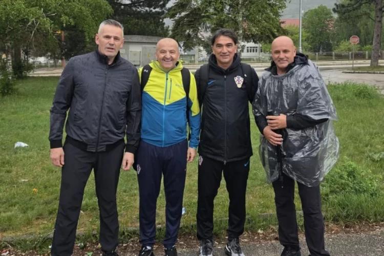 Dalić ponovno na hodočašću: Izbornik pješice krenuo iz Livna prema Međugorju