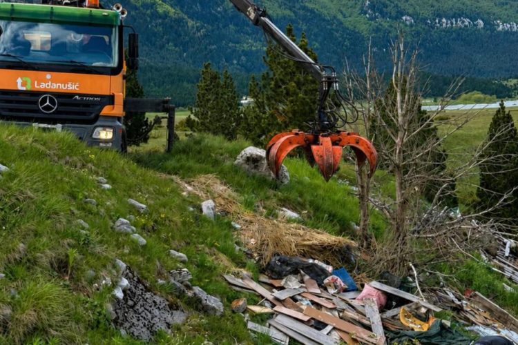 Uklonjena divlja deponija na Blidinju: Bacanje otpada u zaštićenoj prirodi