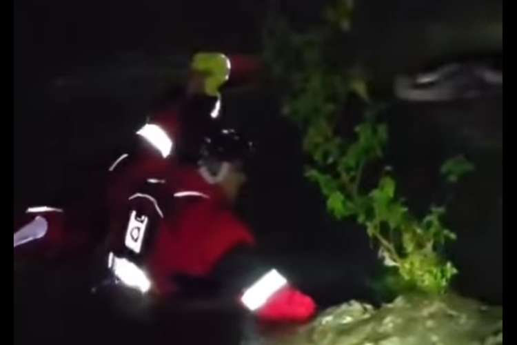 (VIDEO) Drama u Mostaru: Dvije žene ostale zarobljene u pećini