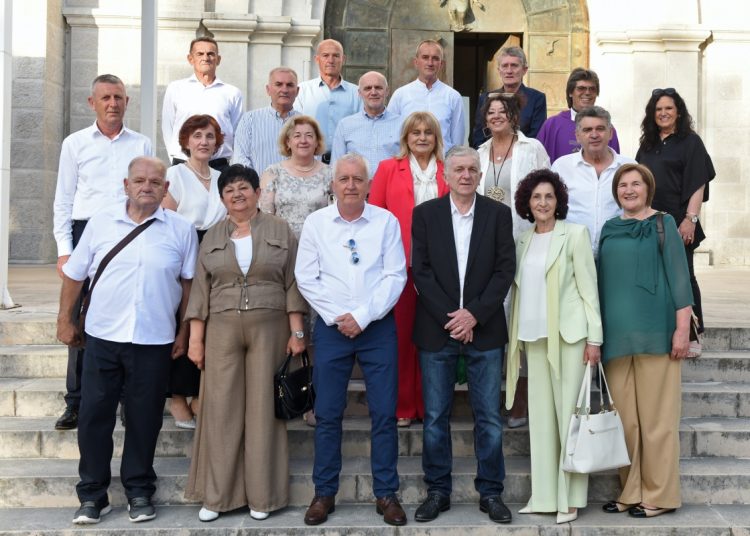 Široki Brijeg: Maturanti Gimnazije iz 1981. proslavili 45. godišnjicu mature