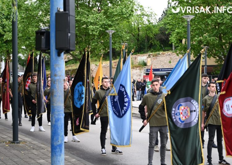 Mimohodom u Širokom Brijegu obilježen Dan branitelja i obljetnica zaustavljanja tenkova