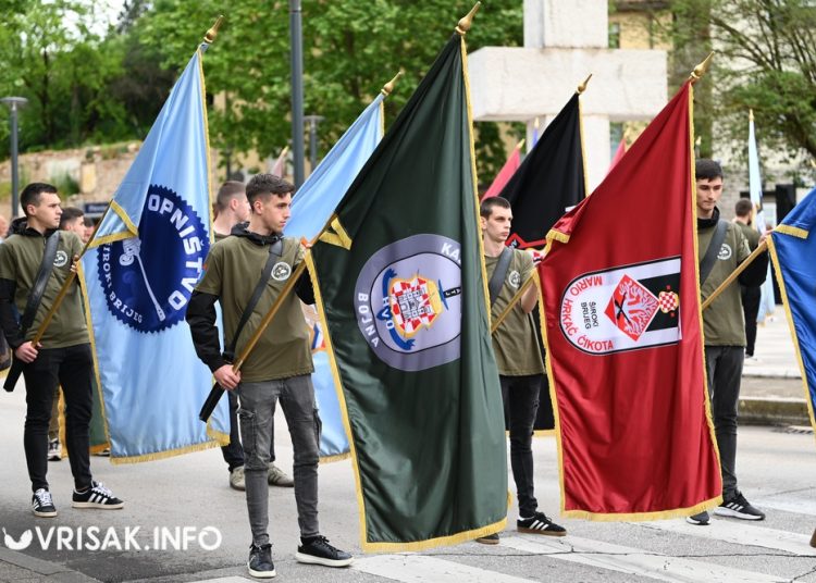 Mimohodom u Širokom Brijegu obilježen Dan branitelja i obljetnica zaustavljanja tenkova