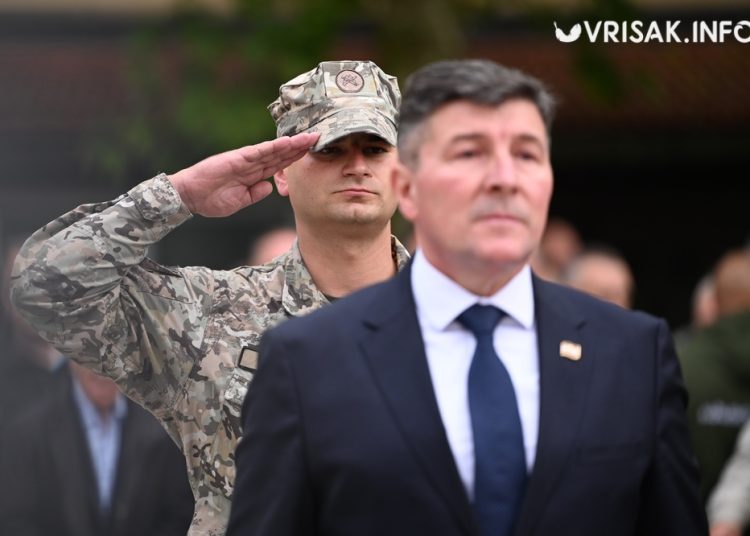 Mimohodom u Širokom Brijegu obilježen Dan branitelja i obljetnica zaustavljanja tenkova