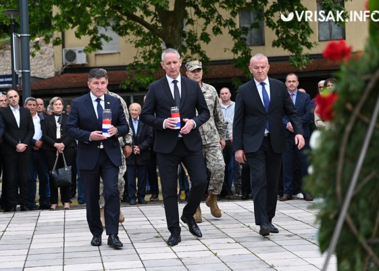 Mimohodom u Širokom Brijegu obilježen Dan branitelja i obljetnica zaustavljanja tenkova