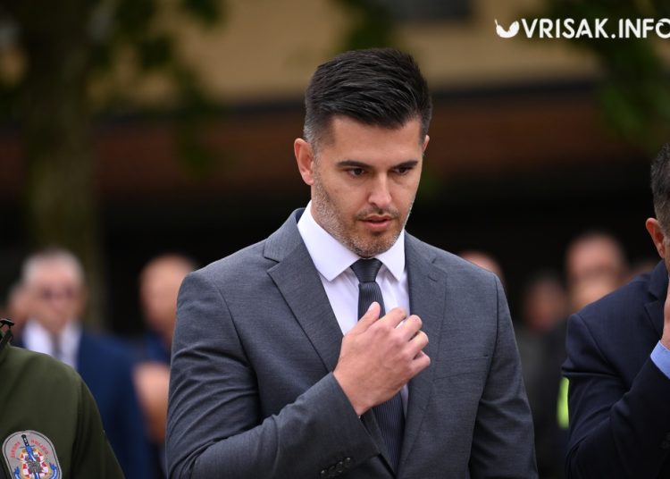 Mimohodom u Širokom Brijegu obilježen Dan branitelja i obljetnica zaustavljanja tenkova