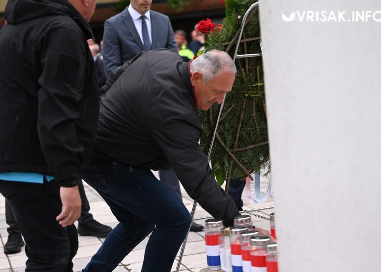 Mimohodom u Širokom Brijegu obilježen Dan branitelja i obljetnica zaustavljanja tenkova