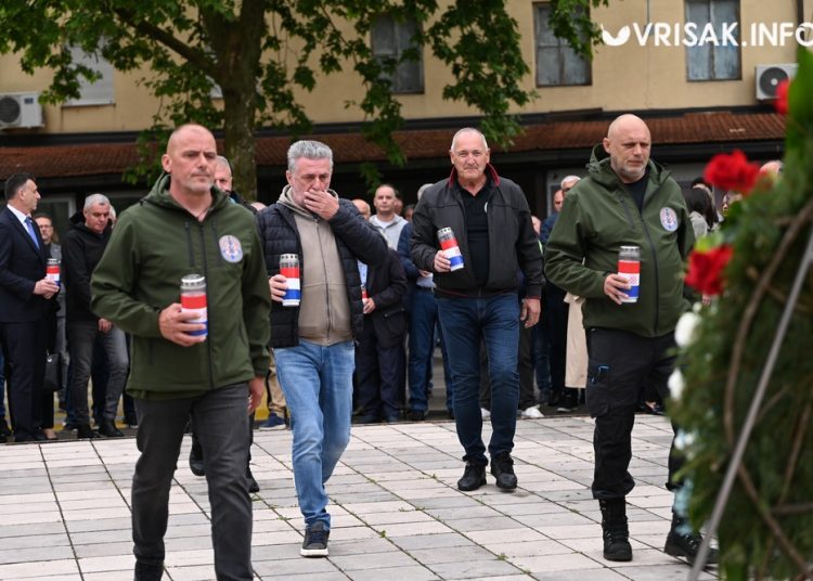 Mimohodom u Širokom Brijegu obilježen Dan branitelja i obljetnica zaustavljanja tenkova