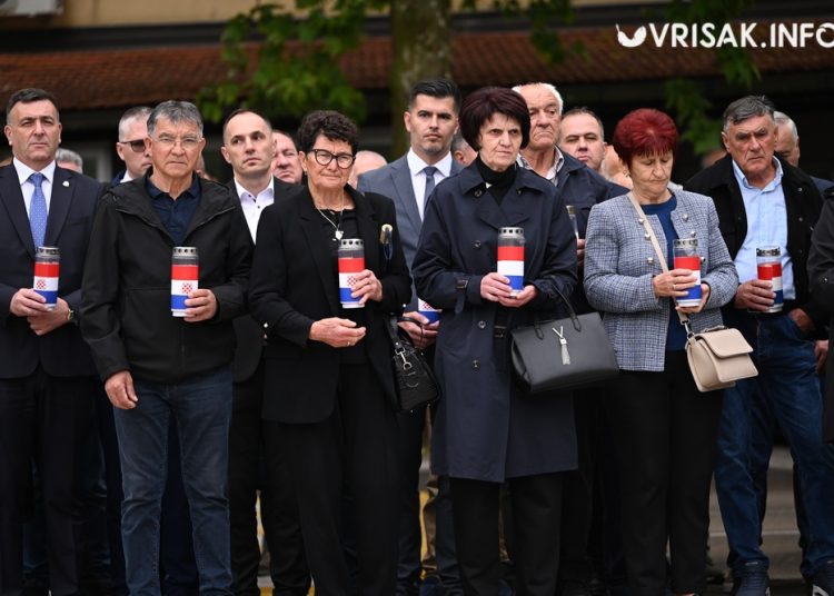 Mimohodom u Širokom Brijegu obilježen Dan branitelja i obljetnica zaustavljanja tenkova