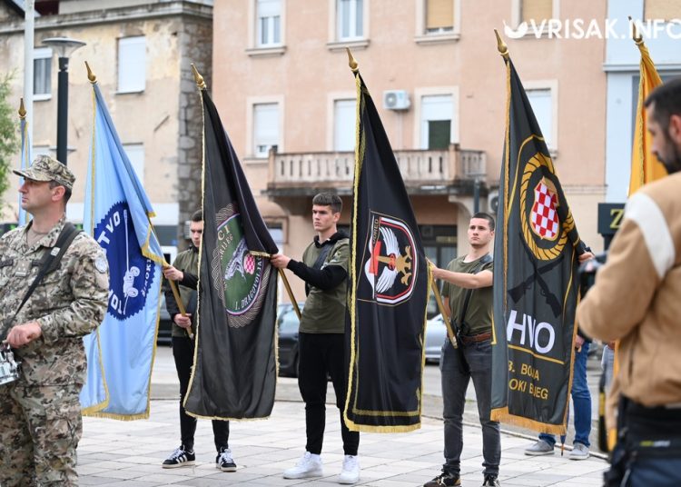 Mimohodom u Širokom Brijegu obilježen Dan branitelja i obljetnica zaustavljanja tenkova