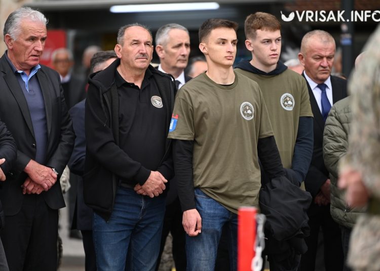 Mimohodom u Širokom Brijegu obilježen Dan branitelja i obljetnica zaustavljanja tenkova