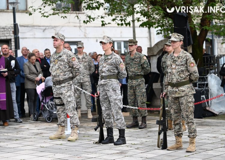 Mimohodom u Širokom Brijegu obilježen Dan branitelja i obljetnica zaustavljanja tenkova