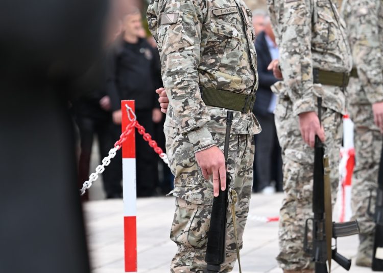Mimohodom u Širokom Brijegu obilježen Dan branitelja i obljetnica zaustavljanja tenkova