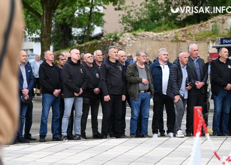 Mimohodom u Širokom Brijegu obilježen Dan branitelja i obljetnica zaustavljanja tenkova