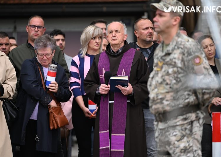 Mimohodom u Širokom Brijegu obilježen Dan branitelja i obljetnica zaustavljanja tenkova