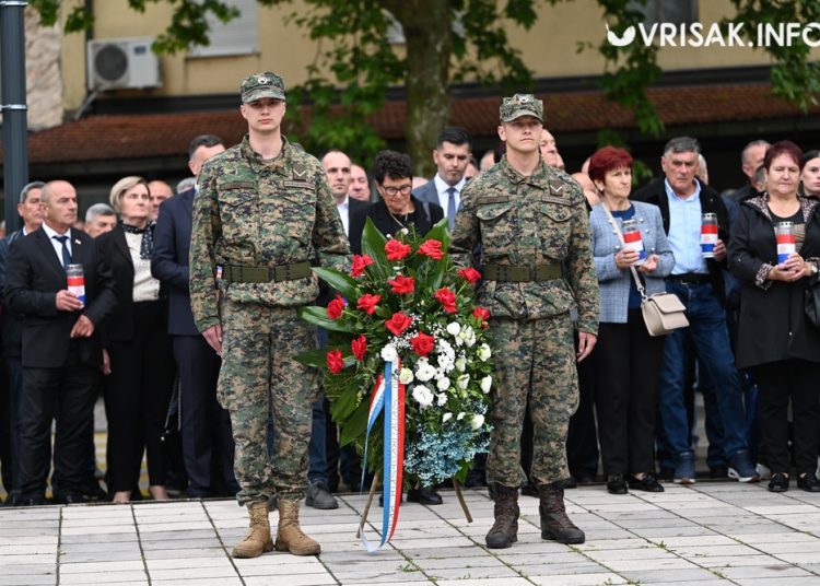Mimohodom u Širokom Brijegu obilježen Dan branitelja i obljetnica zaustavljanja tenkova