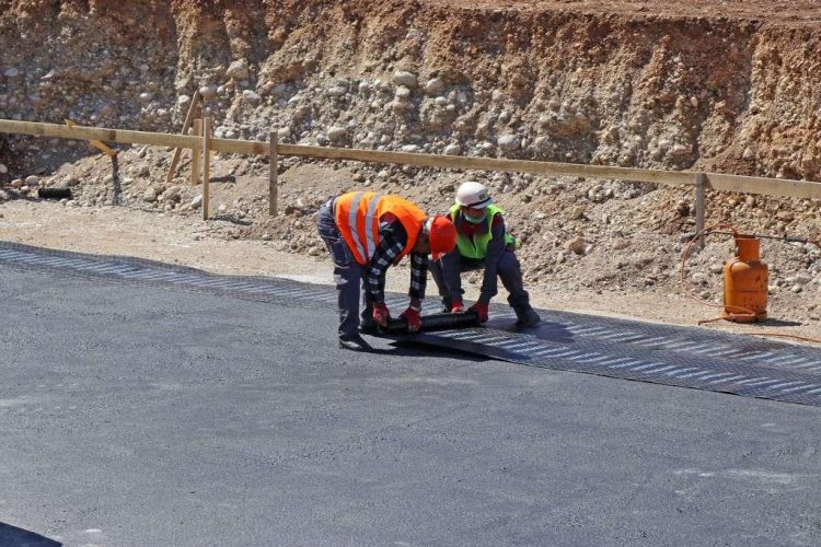 Hrvatska ove godine izdala 36 tisuća manje radnih dozvola