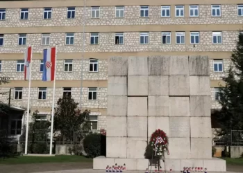Bandić: Nema govora o nasilnom ulasku i prijetnjama, zaštitar me je napao unatoč urednoj prijavi