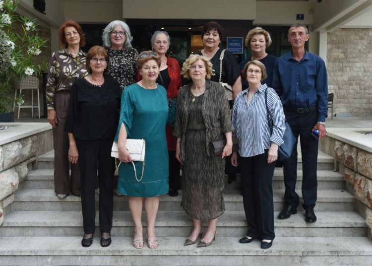 Široki Brijeg: Maturanti Srednje upravne škole Mostar obilježili 45 godina mature