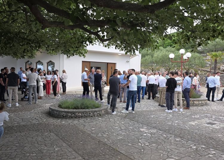 Široki Brijeg: Župljani Buhova proslavili blagdan Presvetoga Trojstva