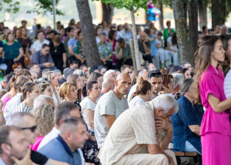 Ljubuški: Velik odaziv vjernika na četvrtom danu devetnice, večeras misu predvodi fra Jure Barišić