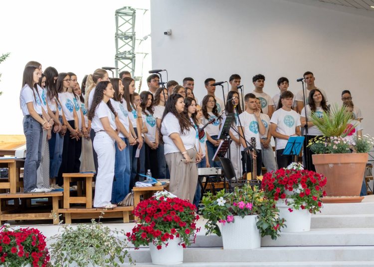 Ljubuški: Velik odaziv vjernika na četvrtom danu devetnice, večeras misu predvodi fra Jure Barišić