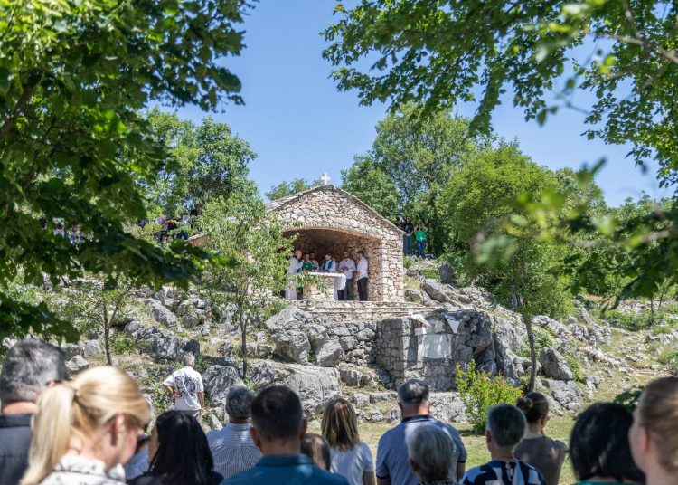 Staro katoličko misište Bristovica ponovno okupila vjernike: Održano svečano misno slavlje