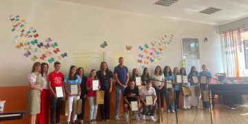 OŠ Ruđera Boškovića u Grudama svečanom priredbom obilježila Dan škole