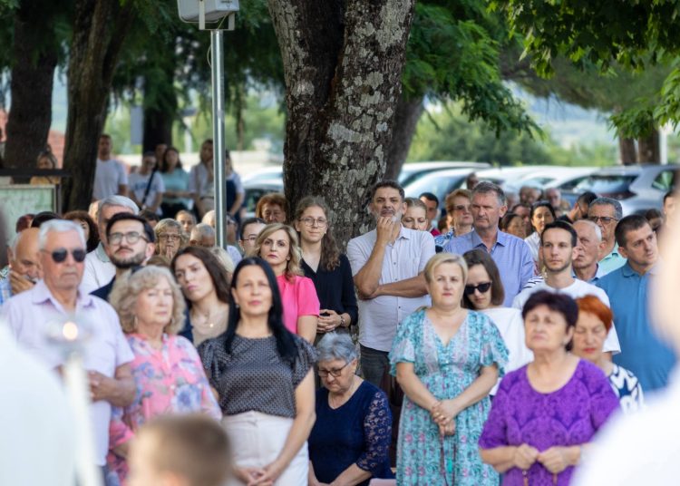 Peti dan devetnice sv. Anti: Misno slavlje predvodio fra Jure Barišić