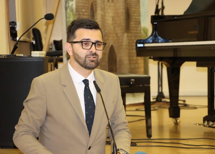 Posušje: Maturanti obilježili kraj školovanja i 60 godina Gimnazije Fra Grge Martića