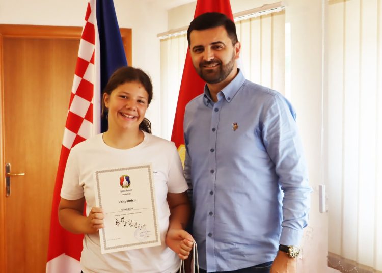Posuški mladi glazbenici na prijemu kod načelnika: Uručene pohvalnice