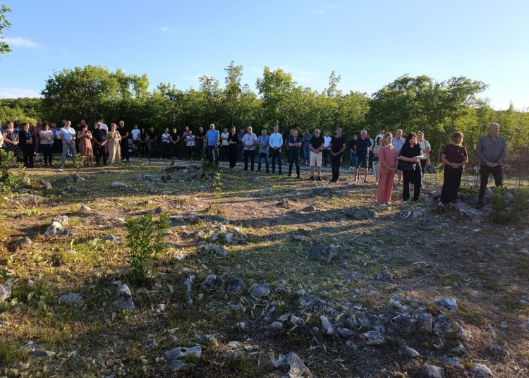 Prva sveta misa na Svatovskom groblju u Medovićima: Mjesto s tragičnom narodnom pričom