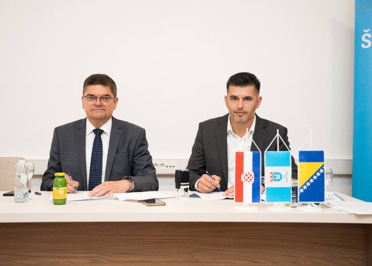 U Širokom Brijegu potpisani ugovori za 25 projekata u Hercegovini vrijednih više od 2,1 milijun KM