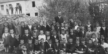 Iz prošlosti Širokog Brijega: Osnovna škola u Ljubotićima