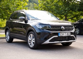 Nabavljeno novo službeno vozilo za potrebe Centra za socijalni rad Široki Brijeg