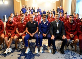 Plenković posjetio Vatrene u Rijeci: Hrvatska vas prati, očekujemo još jedan veliki uspjeh