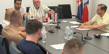 U Grudama dogovorene procedure za angažman dva Air Tractora u gašenju požara
