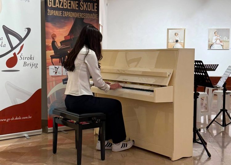 U Širokom Brijegu održan „Koncert četiri glazbene škole ŽZH