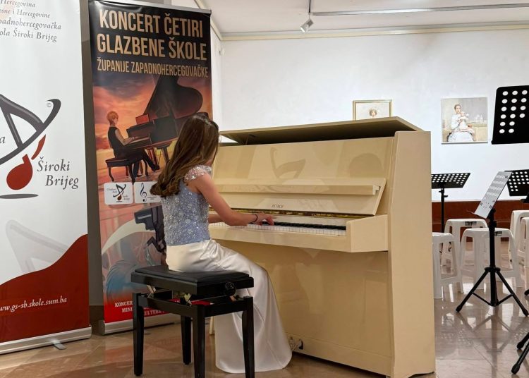 U Širokom Brijegu održan „Koncert četiri glazbene škole ŽZH