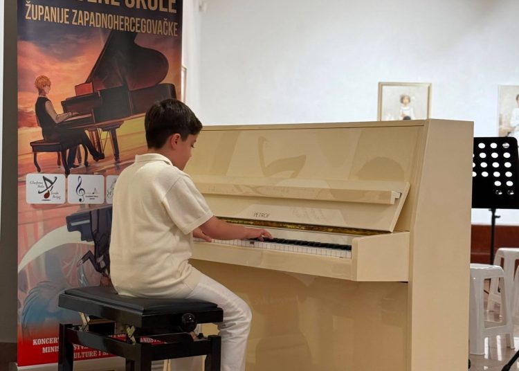 U Širokom Brijegu održan „Koncert četiri glazbene škole ŽZH