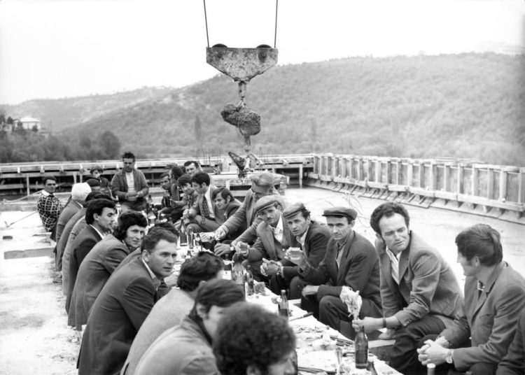 Široki Brijeg 1974.: Kad je Hotel Park dobio krov, slavlje graditelja na vrhu