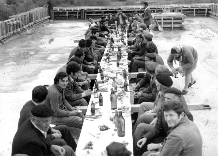 Široki Brijeg 1974.: Kad je Hotel Park dobio krov, slavlje graditelja na vrhu