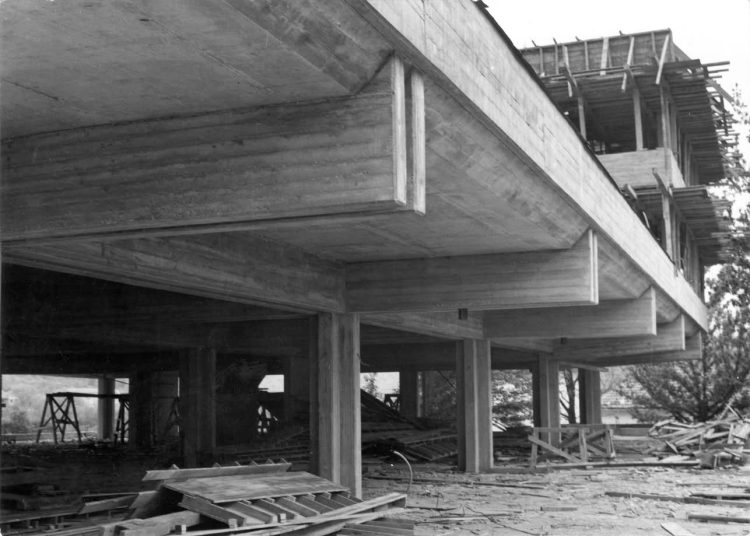 Široki Brijeg 1974.: Kad je Hotel Park dobio krov, slavlje graditelja na vrhu