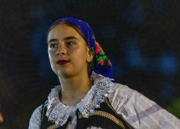 Široki Brijeg: Brojni posjetitelji uživali u večeri folklora u Kočerinu